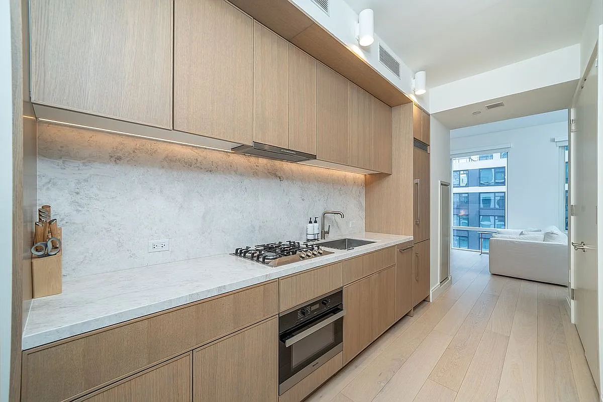 501 3rd Ave #9C photo 1