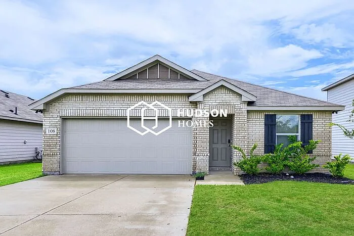 4 bed, 2.0 bath, 1571 sqft, $1,625 — Photo 1