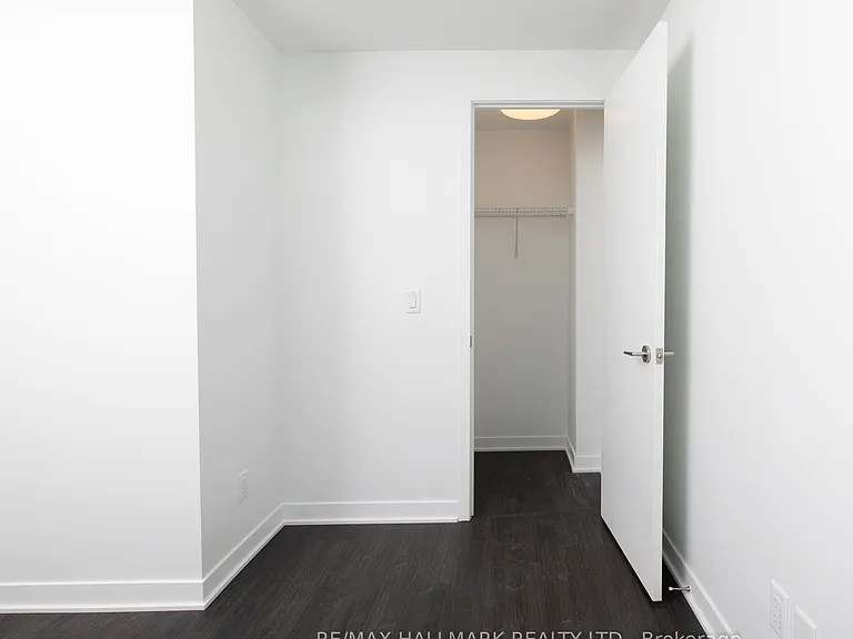 185 Alberta Ave #607 — Photo 11