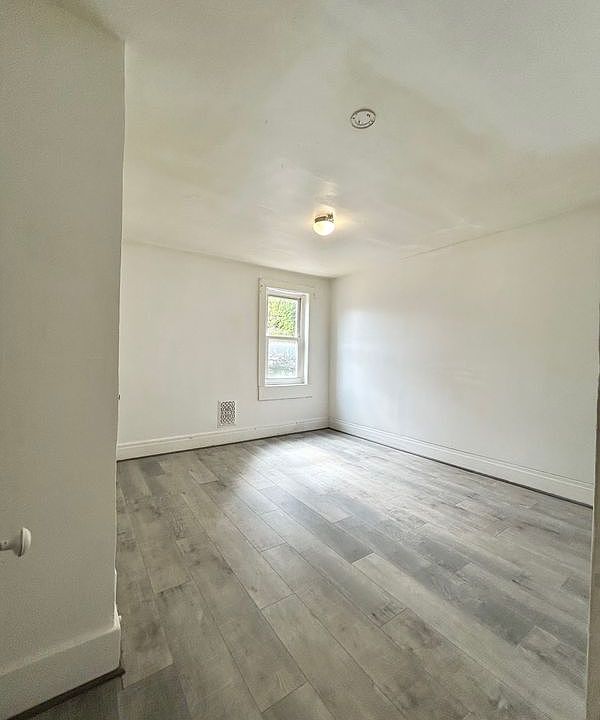 1st image of 701 Freeport Rd APT 1