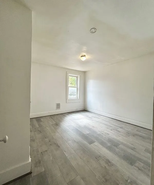 701 Freeport Rd #1