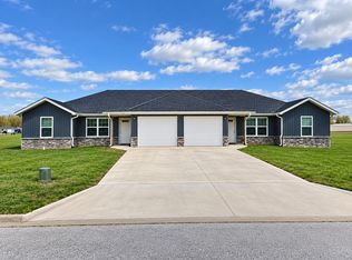 741/739 W Stewart St, Bolivar, MO 65613