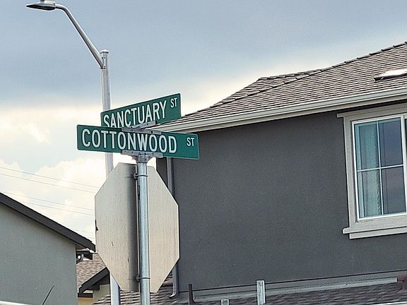 3rd image of 2068 Cottonwood St