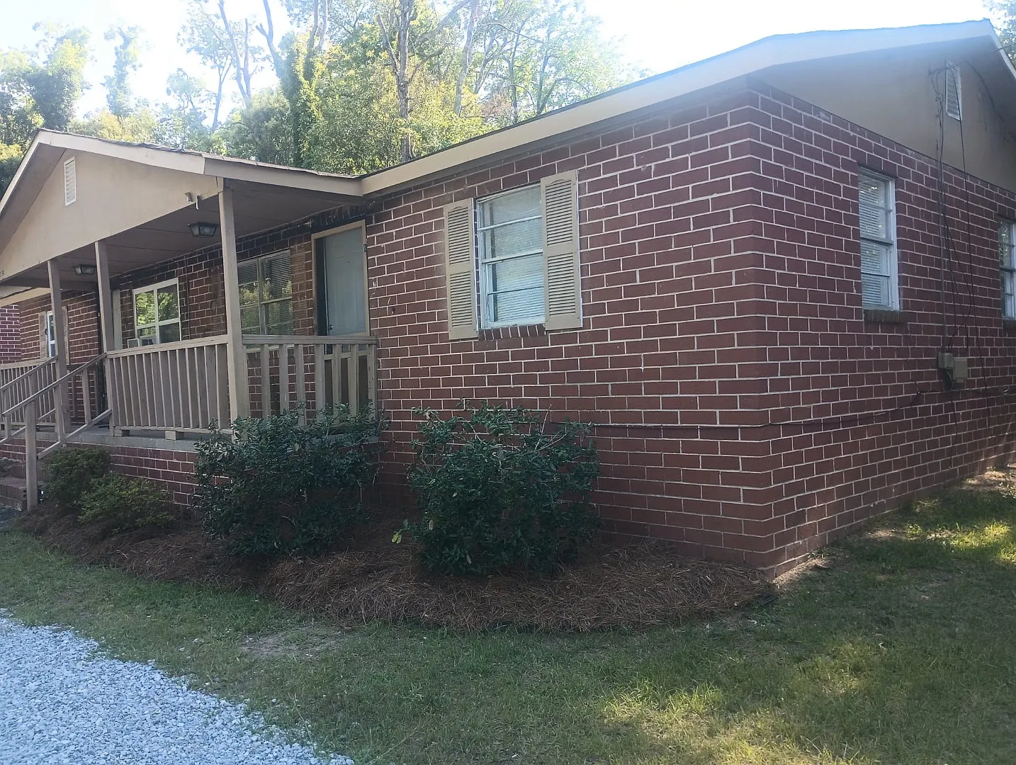 2722 West Green St - 2722 — Photo 3