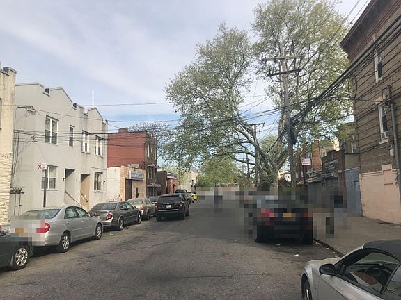 5th image of 938 E 92nd St