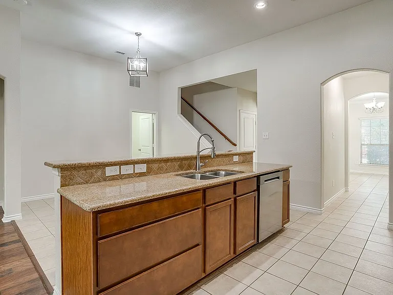 3801 Weatherstone Dr — Photo 20