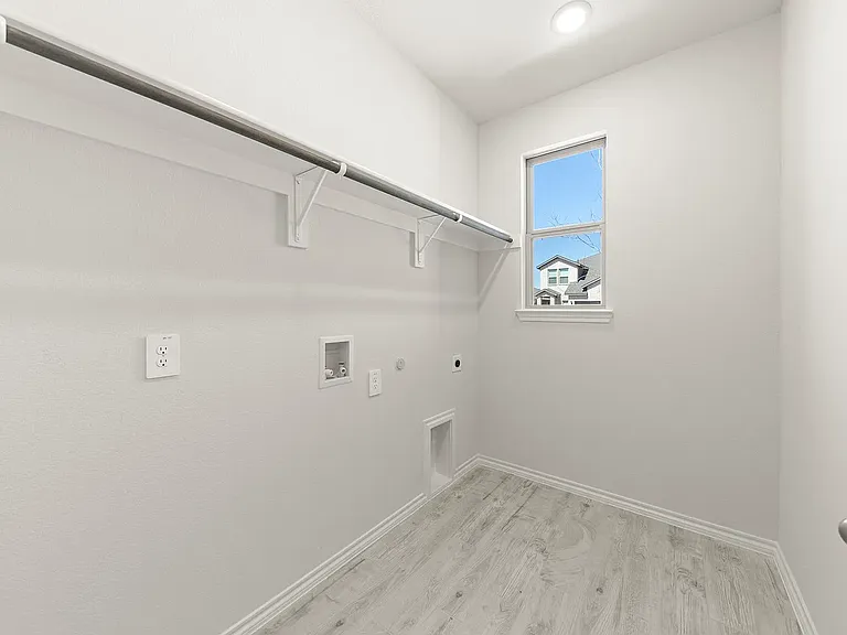 3311 Dahlia Dr — Photo 12