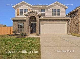 323 Bennett St, Angleton, TX 77515