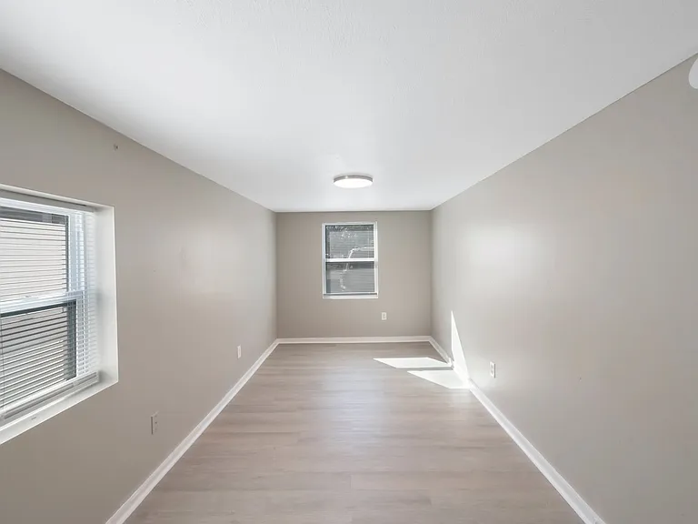 955 9th Ave S #2 — Photo 8