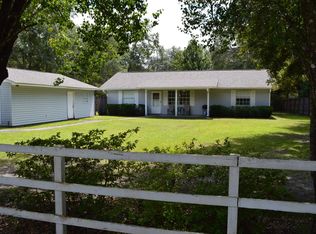 13 Bay Pine Dr, Crawfordville, FL 32327