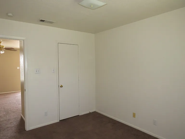 2014 Cedarhill Dr #D — Photo 9