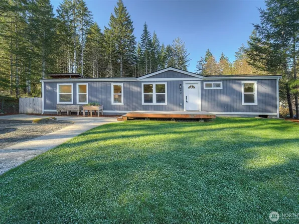 42 E Mossflower Lane, Grapeview, WA 98546