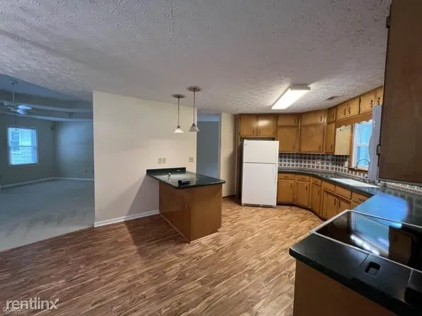 210 Hardwood Dr, Covington, GA 30016
