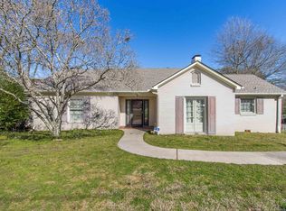 519 E Young St, Longview, TX 75602
