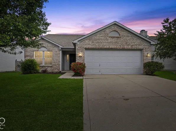 1088 Central Park Blvd S, Greenwood, IN 46143
