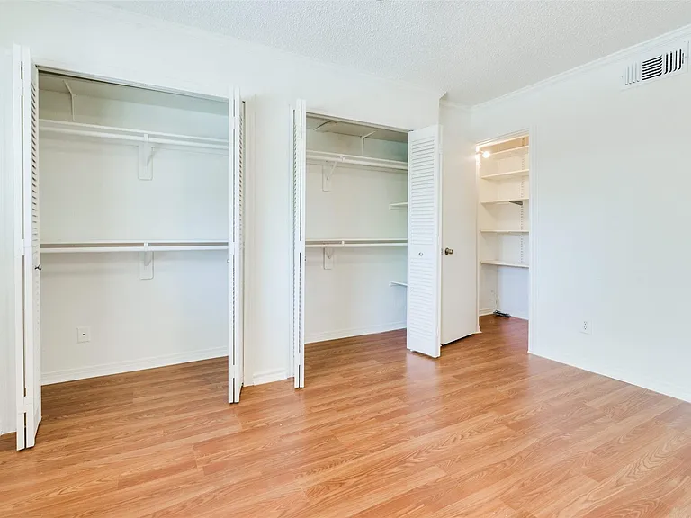 2229 Mimosa Dr #9 — Photo 13