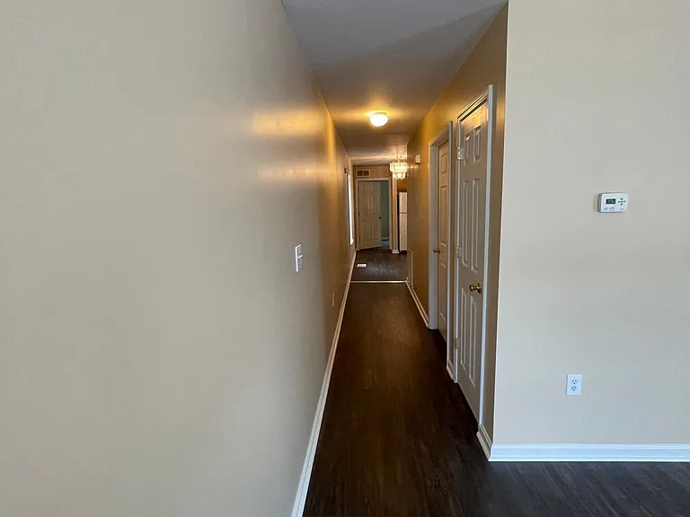 710 Finzer St — Photo 6