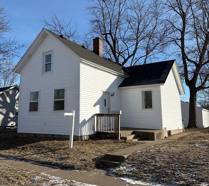 1st image of 819 5th St