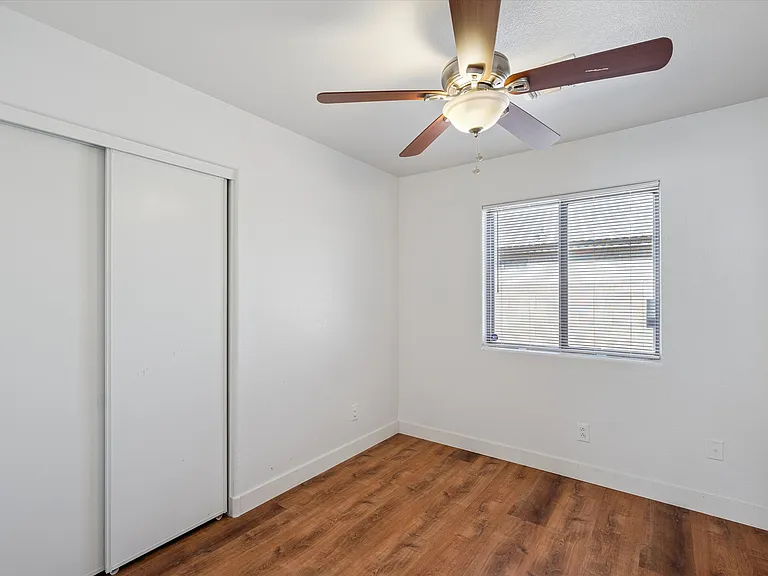 2233 W Alta Vista Rd — Photo 9