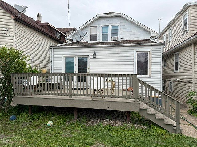 2nd image of 4010 N Octavia Ave