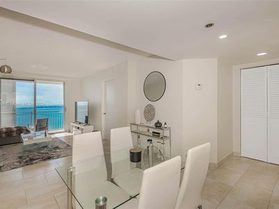 770 Claughton Island Dr APT 1914, Miami, FL, 33131
