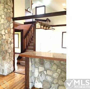 Cottage stone bar.JPG