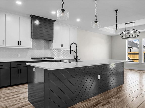 4th image of 4221 Karo Dr