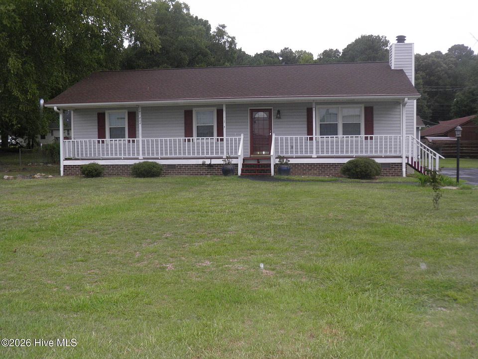 1st image of 404 Colon Drive