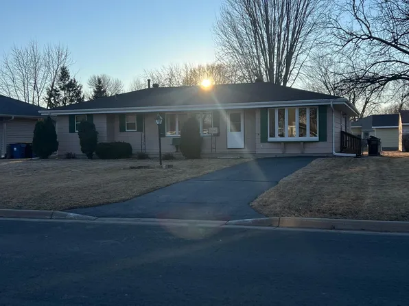 958 Main St S, Shakopee, MN 55379