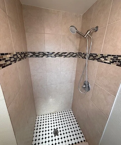 3096 Roosevelt St #B — Photo 11