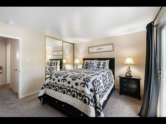 3rd image of 801 Northwood Blvd Unit 10