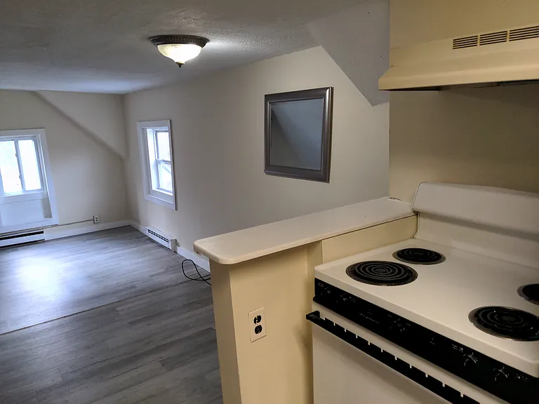 18 Walnut St #2 — Photo 9
