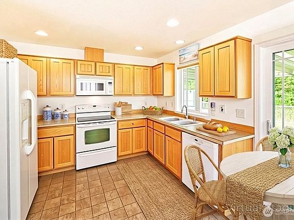 4th image of 30511 L Place