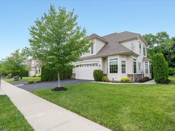 529 Edward St, Lopatcong Twp., NJ 08865