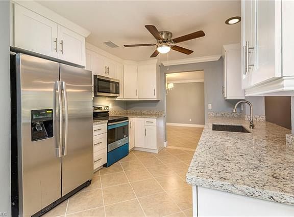 5th image of 1496 Charmont Pl