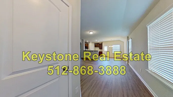 3 bed, 2.0 bath, 1408 sqft, $1,895 — Photo 2