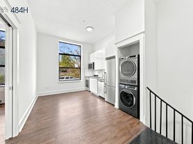 484 Humboldt St, Brooklyn, NY