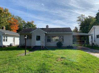 3303 Carlton Blvd, Jackson, MI 49203