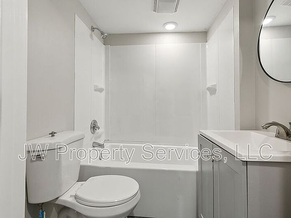 4th image of 2301 Peniston St Unit 3