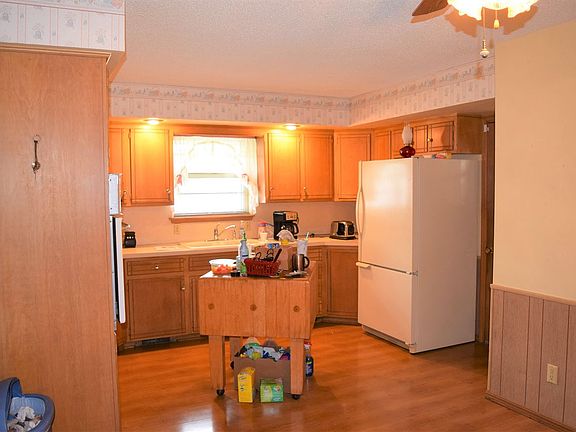 2nd image of 416 N Glenwood Dr