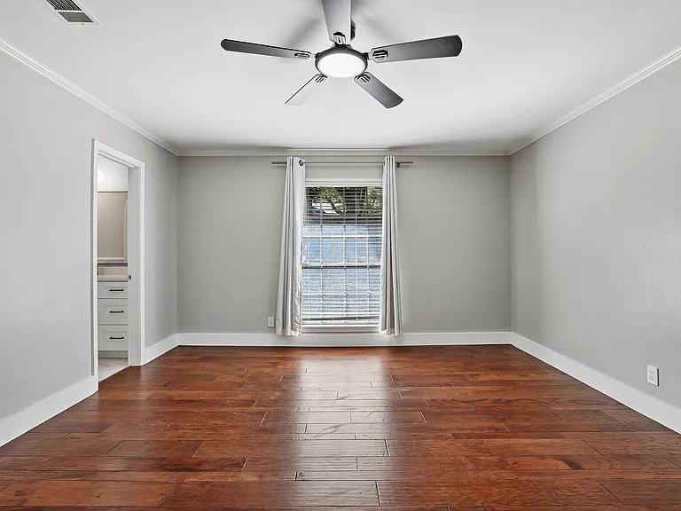 10903 Mellow Ln — Photo 16