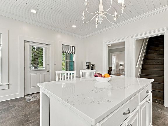 3rd image of 2615 Agard Rd