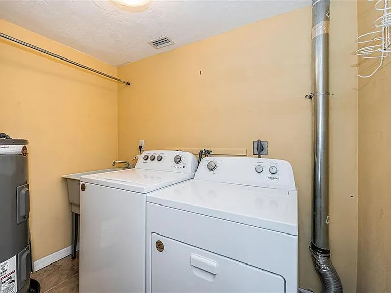 3627 Grayton Dr — Photo 14