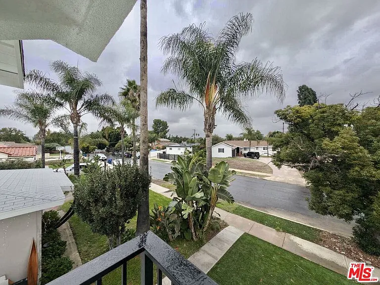 10623 Stanwin Ave — Photo 15