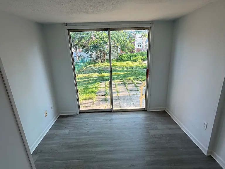 19171 Monterey Ave — Photo 17