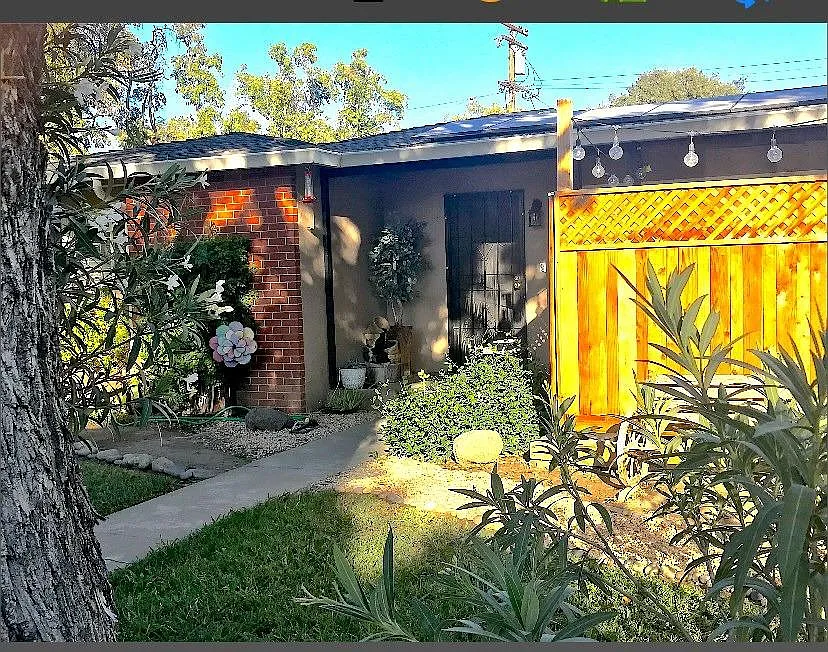 154 Camellia Way photo 1