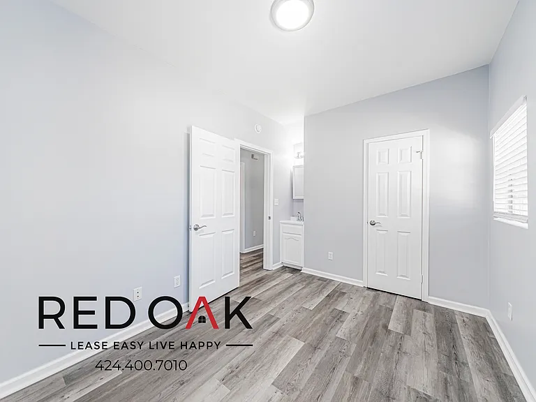 1032-1036 S Normandie Ave #1032-101 — Photo 8
