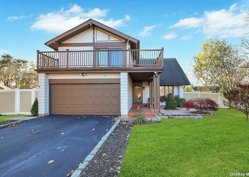 1st image of 24 Glenmere Ln