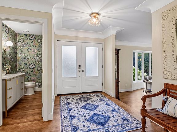 2nd image of 3945 Hillcrest Way