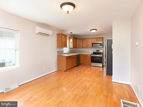 5th image of 310 N Cass St